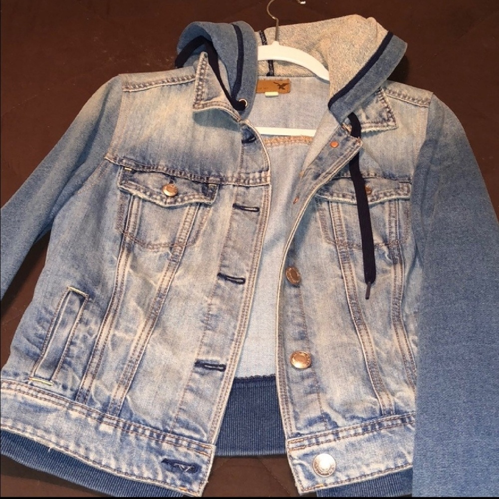 AE Jean Jacket - Size M
